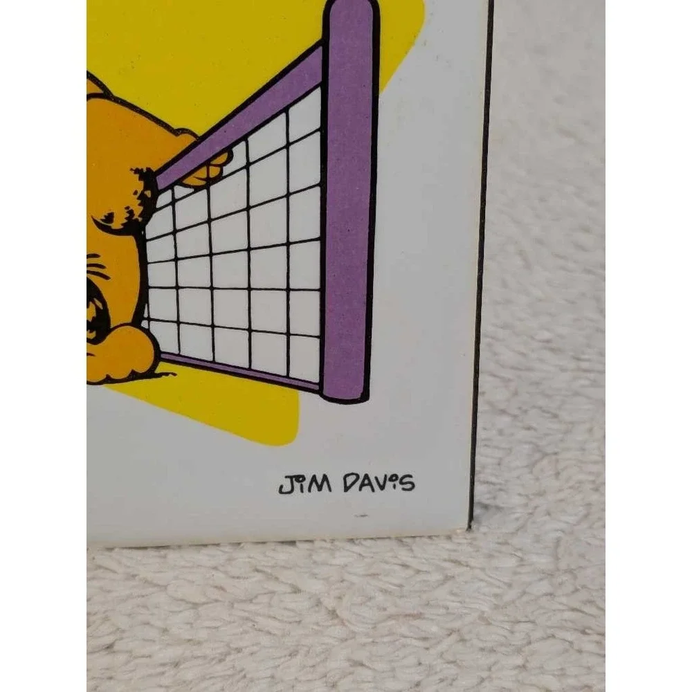 Garfield All Star Tennis Ceramic Photo Jim Davis Enesco 1978